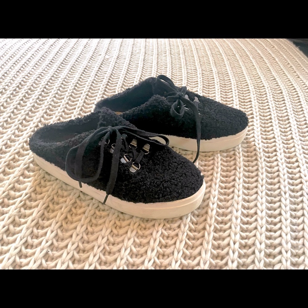 Lucky Brand Black Fuzzy Sneaker Slip-ons
